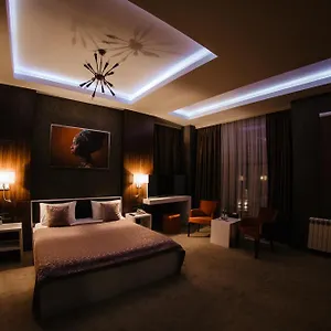 تحقق من التوفر