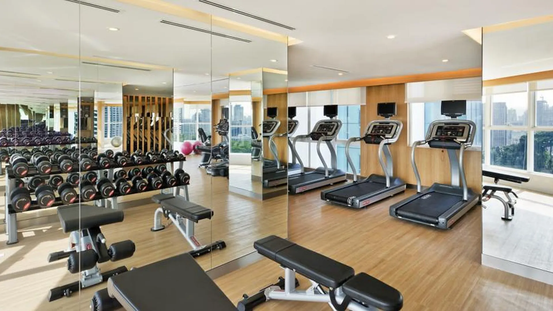 Oasia Suites Kuala Lumpur By Far East Hospitality Hotel